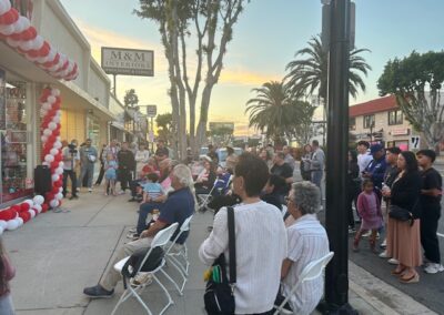 Paul's TV celebration, people on sidewalk